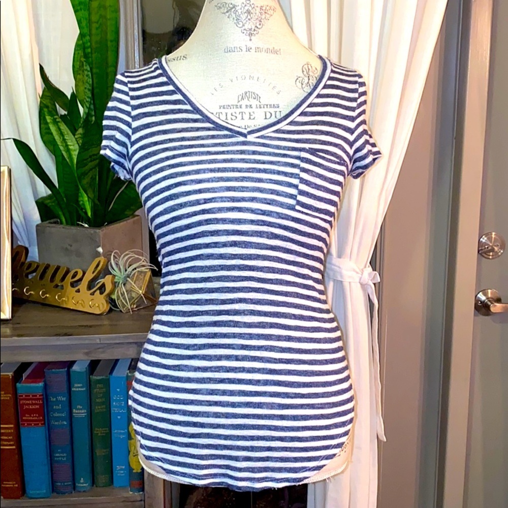 Thread Studio striped navy blue/white shirt Small​